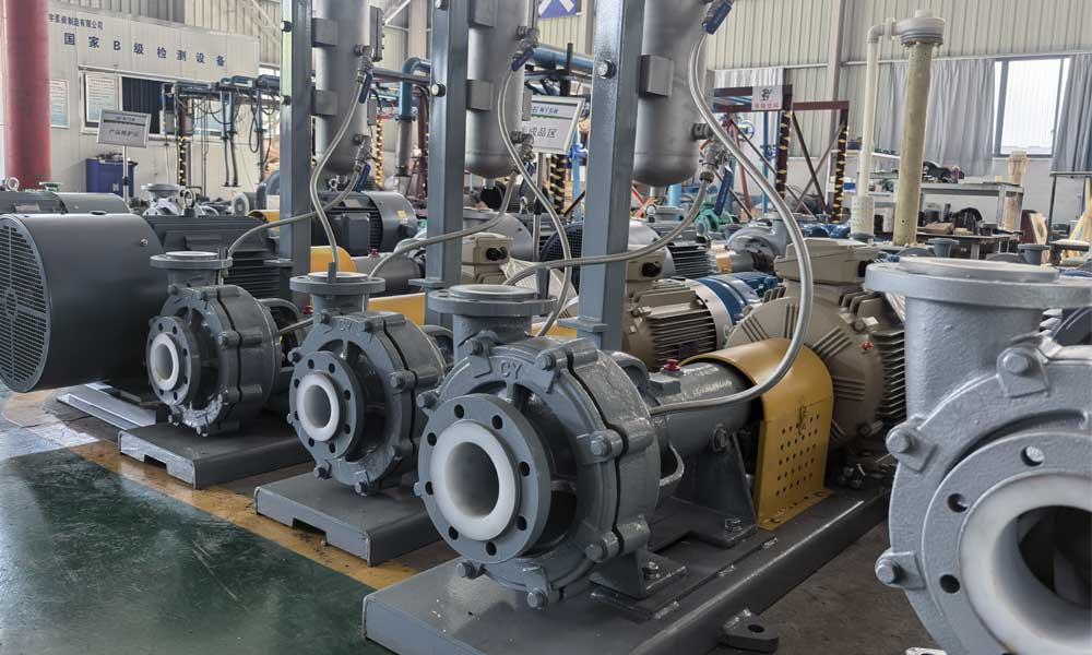 High temperature slurry pump